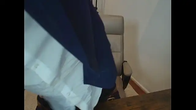 Snapshot of TheNakedPreacher chatting on 02/18/26, 03:52 TheNakedPreacher online show from 02/18/26, 03:52