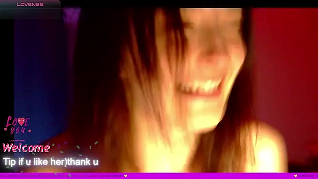 Snapshot of LilyXSky chatting on 10/05/25, 03:32 LilyXSky online show from 10/05/25, 03:32