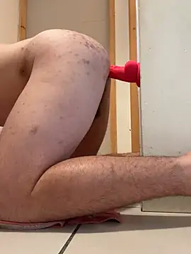 Snapshot of tgehzg chatting on 03/17/26, 10:40 tgehzg online show from 03/17/26, 10:40