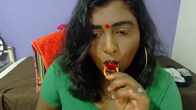 INDIANSIN2 online show from 05/31/26, 06:09