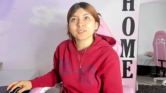 carolayrosse online show from 03/18/25, 03:31