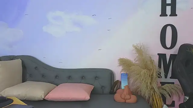 carolayrosse online show from 12/17/25, 05:02