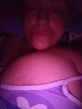 Snapshot of Zamara_milf chatting on 07/19/26, 01:04 Zamara milf online show from 07/19/26, 01:04