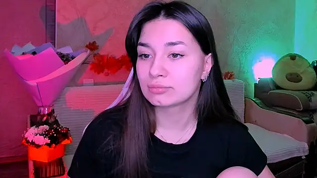 Swee Alicee online show from 02/19/25, 01:06