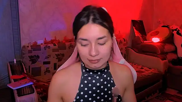 Snapshot of Swee_Alicee chatting on 05/17/26, 12:56 Swee Alicee online show from 05/17/26, 12:56