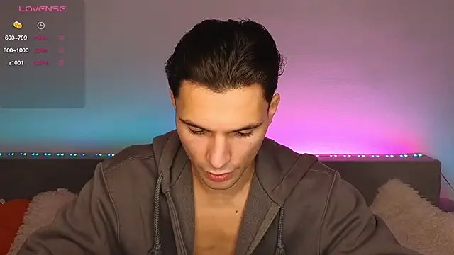 denlover1 online show from 11/06/25, 10:16