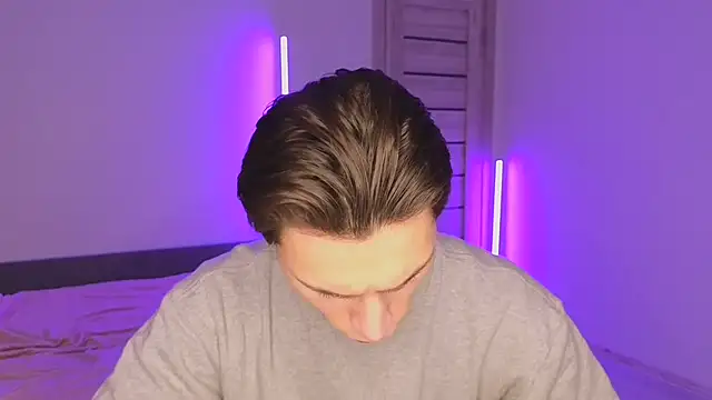 Snapshot of denlover1 chatting on 01/19/26, 06:17 denlover1 online show from 01/19/26, 06:17