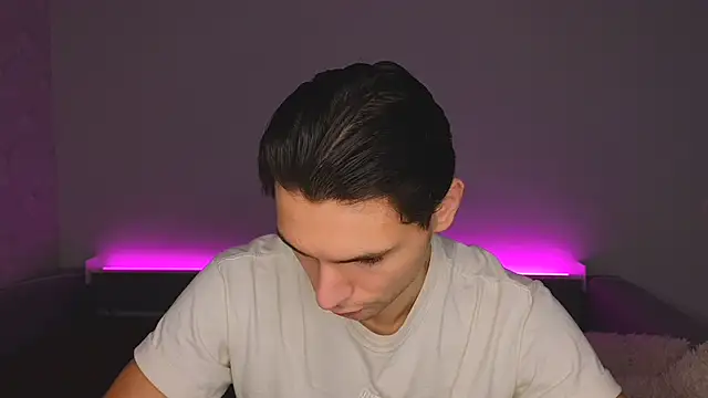 Snapshot of denlover1 chatting on 02/13/26, 08:21 denlover1 online show from 02/13/26, 08:21