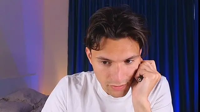 Snapshot of denlover1 chatting on 05/21/26, 03:13 denlover1 online show from 05/21/26, 03:13