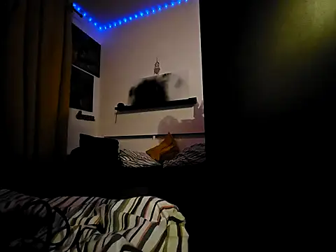 Snapshot of manforhotfun chatting on 01/14/25, 05:40 manforhotfun online show from 01/14/25, 05:40