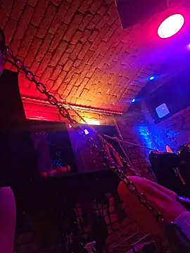 Snapshot of manforhotfun chatting on 11/01/25, 01:18 manforhotfun online show from 11/01/25, 01:18