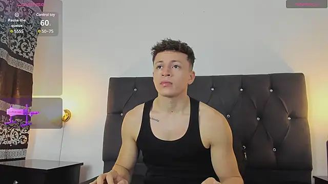 Snapshot of Angel_Cuervo chatting on 02/01/25, 12:47 Angel Cuervo online show from 02/01/25, 12:47