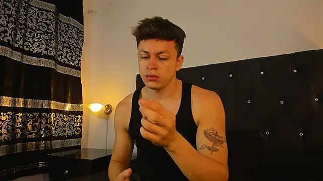 Snapshot of Angel_Cuervo chatting on 02/11/25, 12:48 Angel Cuervo online show from 02/11/25, 12:48