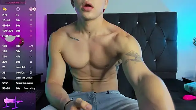 Snapshot of Angel_Cuervo chatting on 03/06/25, 12:41 Angel Cuervo online show from 03/06/25, 12:41