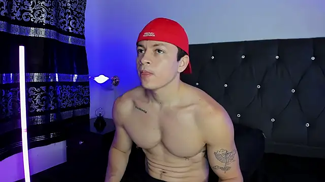 Snapshot of Angel_Cuervo chatting on 03/21/25, 11:55 Angel Cuervo online show from 03/21/25, 11:55