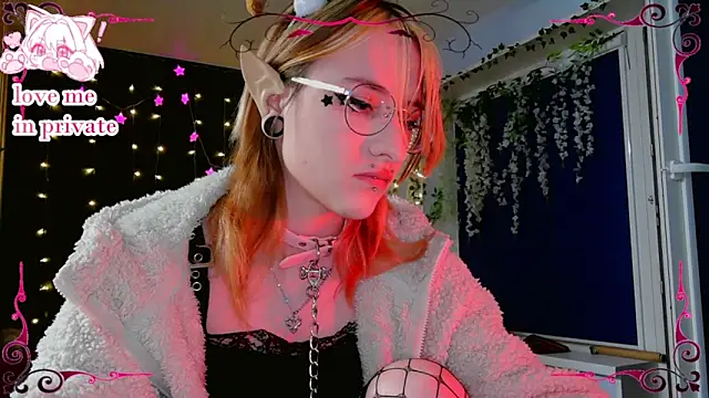 Snapshot of Honelin chatting on 02/01/26, 04:27 Honelin online show from 02/01/26, 04:27
