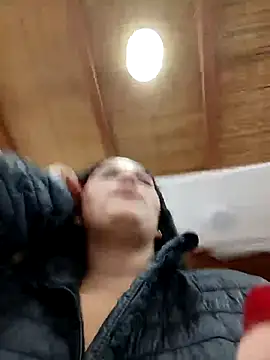 girl milk1 online show from 10/28/25, 10:45