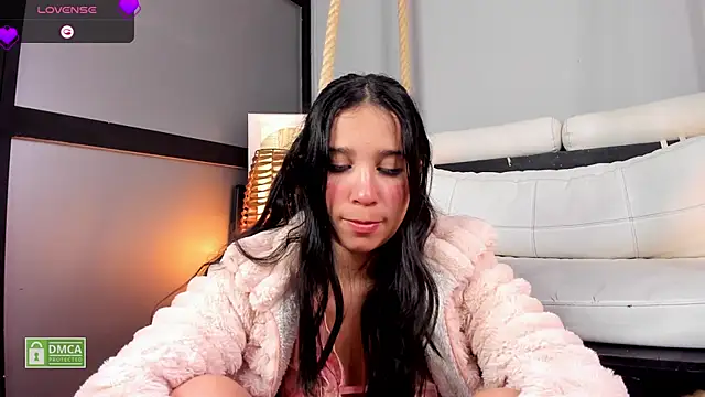 Snapshot of aisha__ chatting on 01/12/25, 05:03 aisha online show from 01/12/25, 05:03
