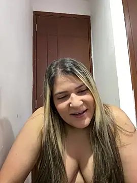 shantal smith9 online show from 10/16/25, 03:18