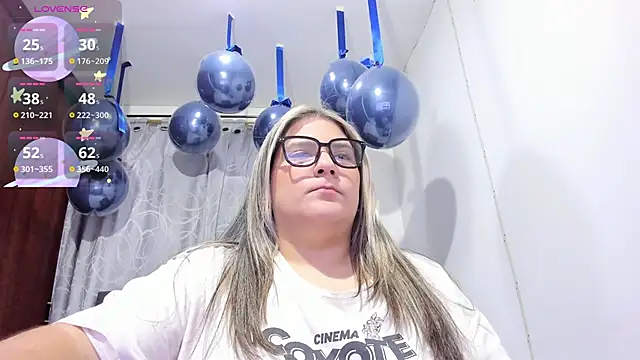 shantal smith9 online show from 11/22/25, 02:10