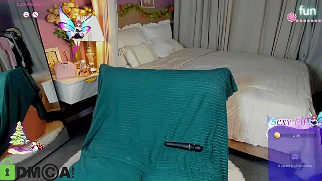 Snapshot of Miss_you_kiss chatting on 01/15/26, 01:10 Miss you kiss online show from 01/15/26, 01:10