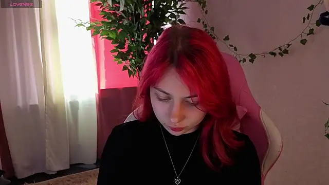 Snapshot of Miss_you_kiss chatting on 04/28/26, 09:25 Miss you kiss online show from 04/28/26, 09:25