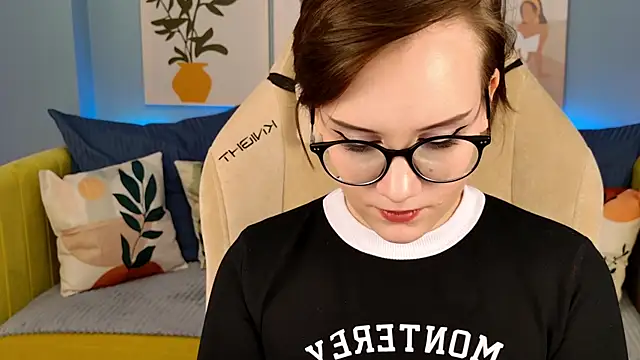 StellaGloww online show from 01/04/25, 11:43