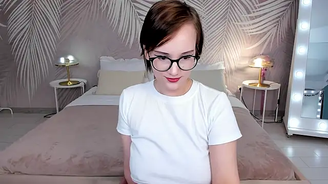 StellaGloww online show from 01/26/25, 08:14