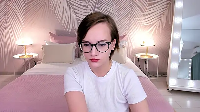 StellaGloww online show from 02/03/25, 05:07