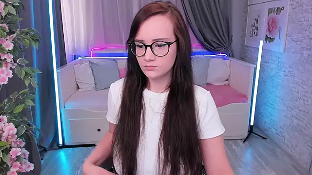 StellaGloww online show from 09/15/25, 03:12