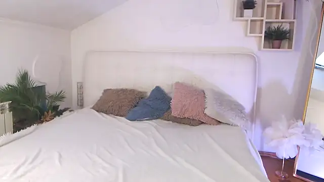 Snapshot of AuroraAksnesss chatting on 01/29/25, 02:00 AuroraAksnesss online show from 01/29/25, 02:00