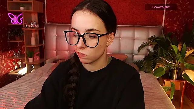 Snapshot of AuroraAksnesss chatting on 02/15/25, 05:17 AuroraAksnesss online show from 02/15/25, 05:17