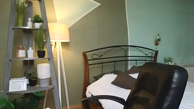 Snapshot of AuroraAksnesss chatting on 03/05/25, 10:22 AuroraAksnesss online show from 03/05/25, 10:22