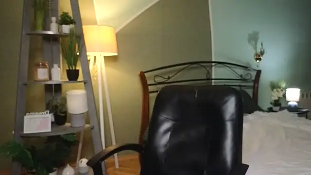 Snapshot of AuroraAksnesss chatting on 03/06/25, 04:17 AuroraAksnesss online show from 03/06/25, 04:17