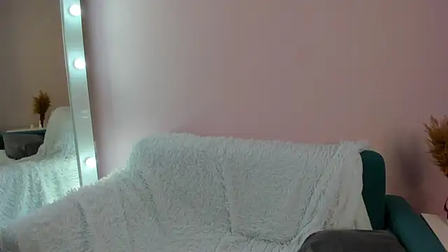 Linablueeyed online show from 01/22/25, 09:57