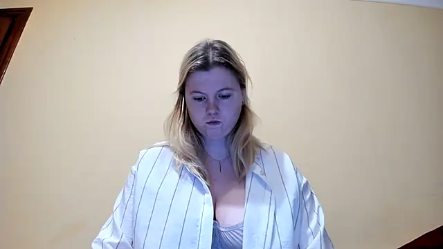 Snapshot of LillyDepp chatting on 12/02/25, 02:23 LillyDepp online show from 12/02/25, 02:23