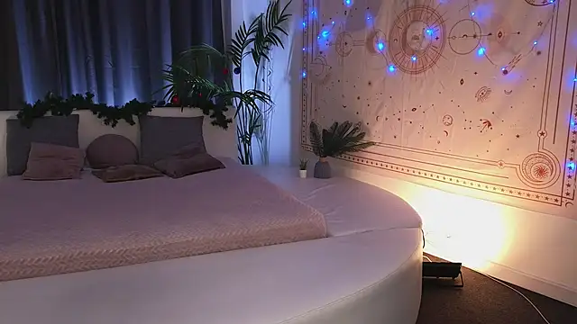 cherry lea online show from 12/19/24, 04:46