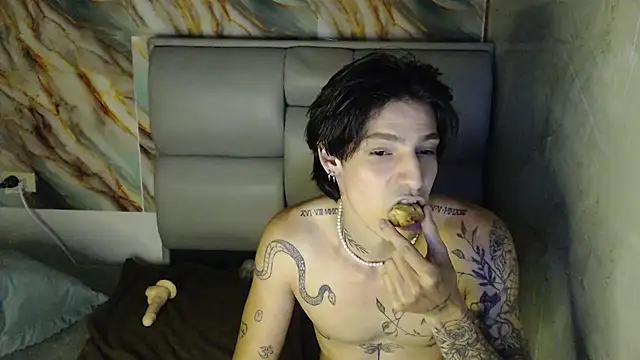 Apolo Hidalgo01 online show from 10/12/25, 10:09