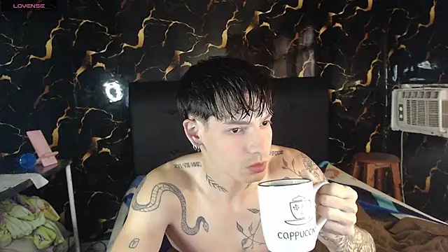 Snapshot of Apolo_Hidalgo01 chatting on 06/26/26, 10:14 Apolo Hidalgo01 online show from 06/26/26, 10:14