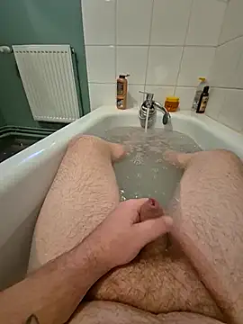 Snapshot of Ragnar-59 chatting on 11/22/25, 07:18 Ragnar-59 online show from 11/22/25, 07:18