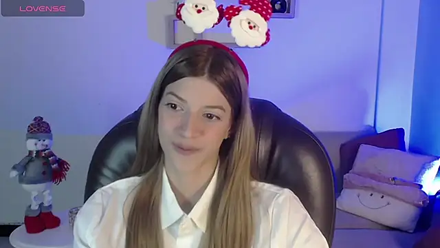 Nora Vennucci online show from 12/22/24, 08:14