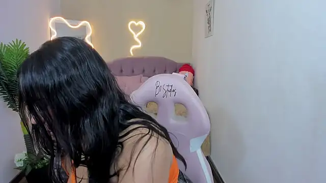 kendra tay online show from 03/02/25, 03:24