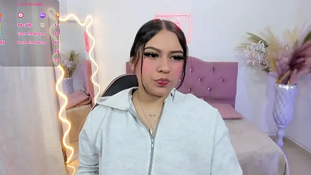 kendra tay online show from 12/01/25, 03:00