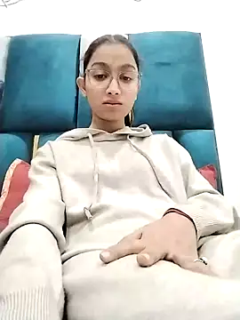 Snapshot of Aleena_Rai chatting on 12/04/24, 05:55 Aleena Rai online show from 12/04/24, 05:55