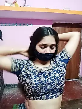 Snapshot of Cute-Simmi chatting on 12/18/24, 08:20 Cute-Simmi online show from 12/18/24, 08:20