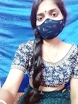 Snapshot of Cute-Simmi chatting on 01/28/25, 12:22 Cute-Simmi online show from 01/28/25, 12:22