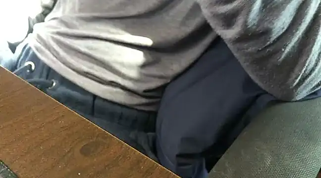 Snapshot of Ryan67533 chatting on 01/12/25, 04:10 Ryan67533 online show from 01/12/25, 04:10