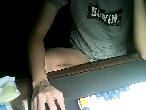 Snapshot of Ryan67533 chatting on 11/15/25, 12:08 Ryan67533 online show from 11/15/25, 12:08