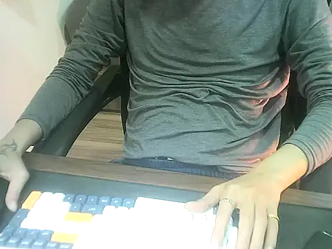 Snapshot of Ryan67533 chatting on 01/11/26, 06:18 Ryan67533 online show from 01/11/26, 06:18