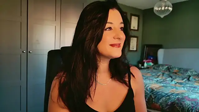 flatwhite0 online show from 11/25/25, 10:37